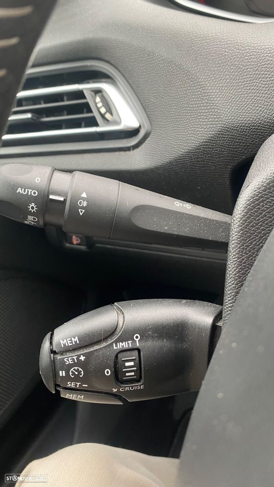 Peugeot 308 1.5 BlueHDi Business Line - 33