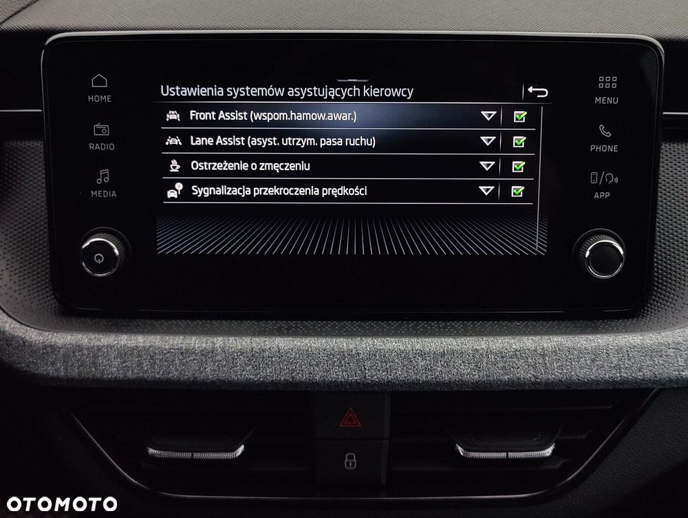 Skoda Kamiq 1.5 TSI Drive DSG - 22
