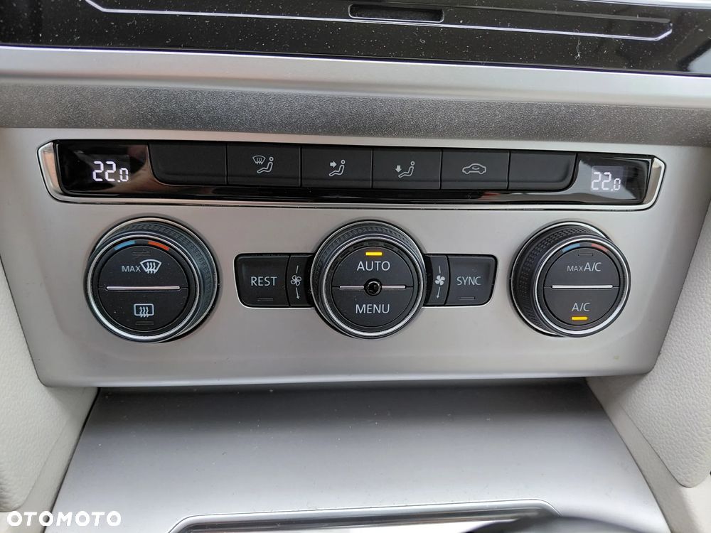 Volkswagen Passat 1.8 TSI BMT Comfortline - 13