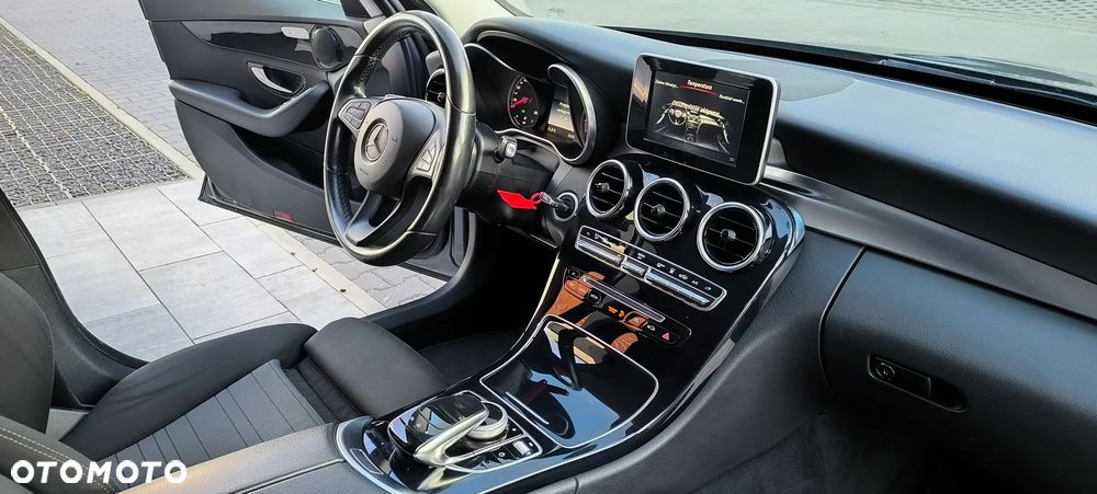 Mercedes-Benz Klasa C 350 e 7G-TRONIC Avantgarde - 32