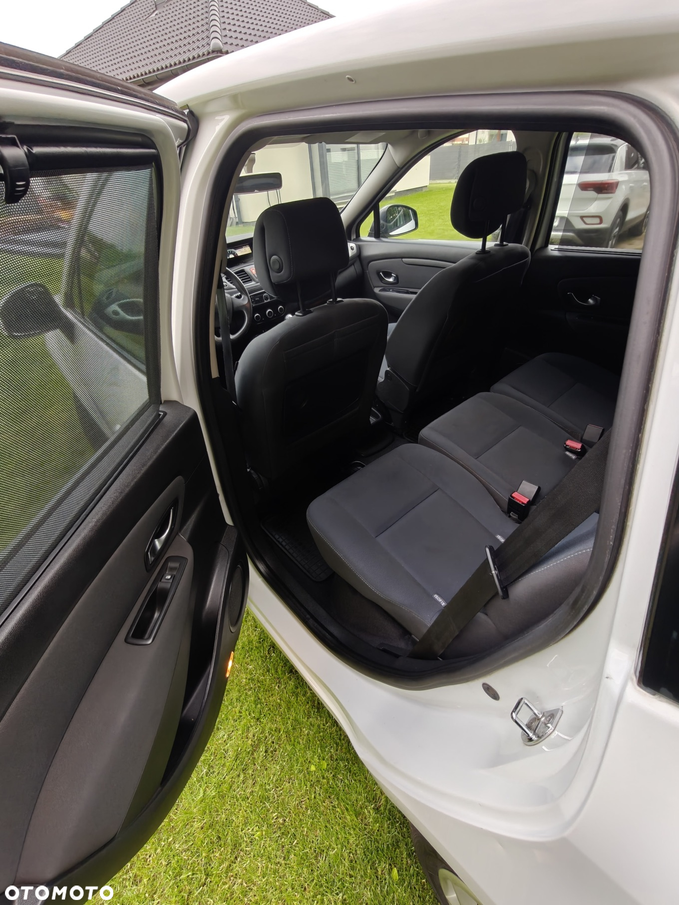 Renault Scenic 1.6 16V 110 Authentique - 11
