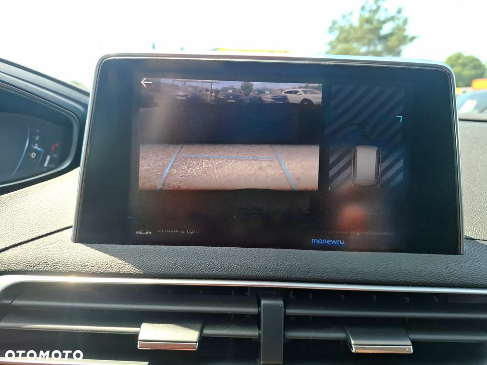 Peugeot 3008 PureTech 130 Stop & Start GPF EAT8 Allure - 23