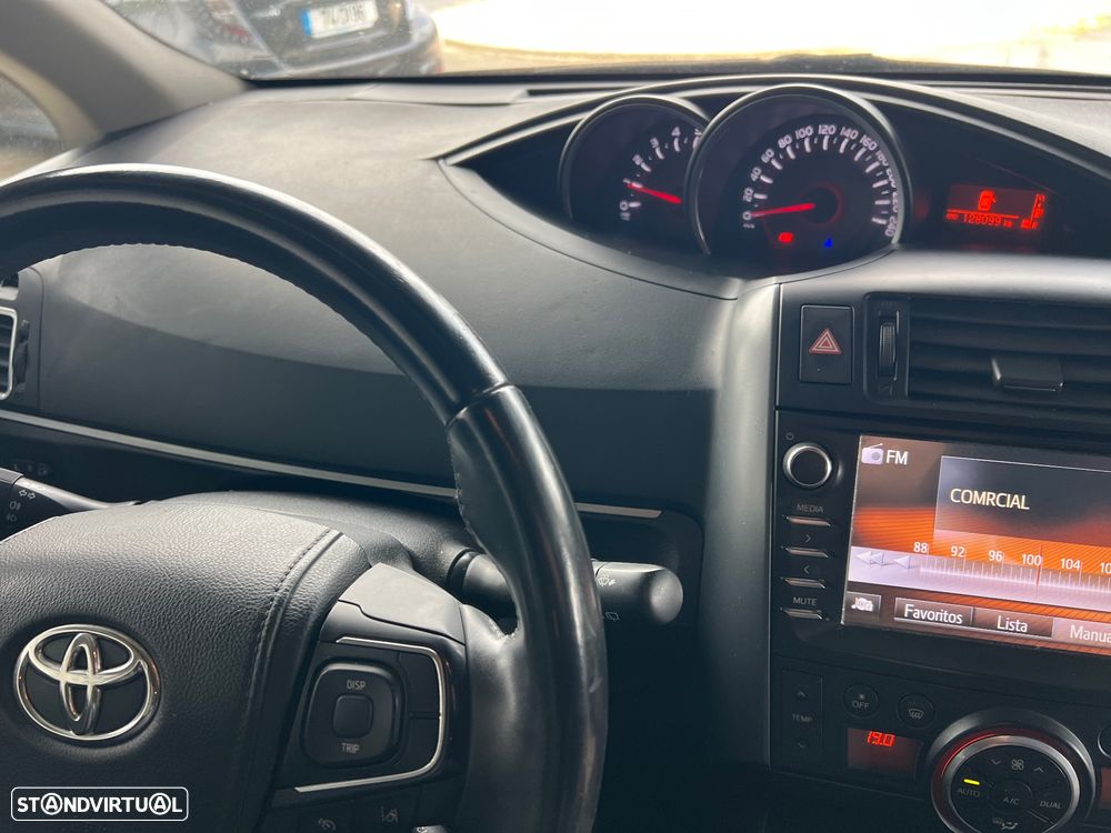 Toyota Verso 1.6 D-4D Exclusive+GPS - 31