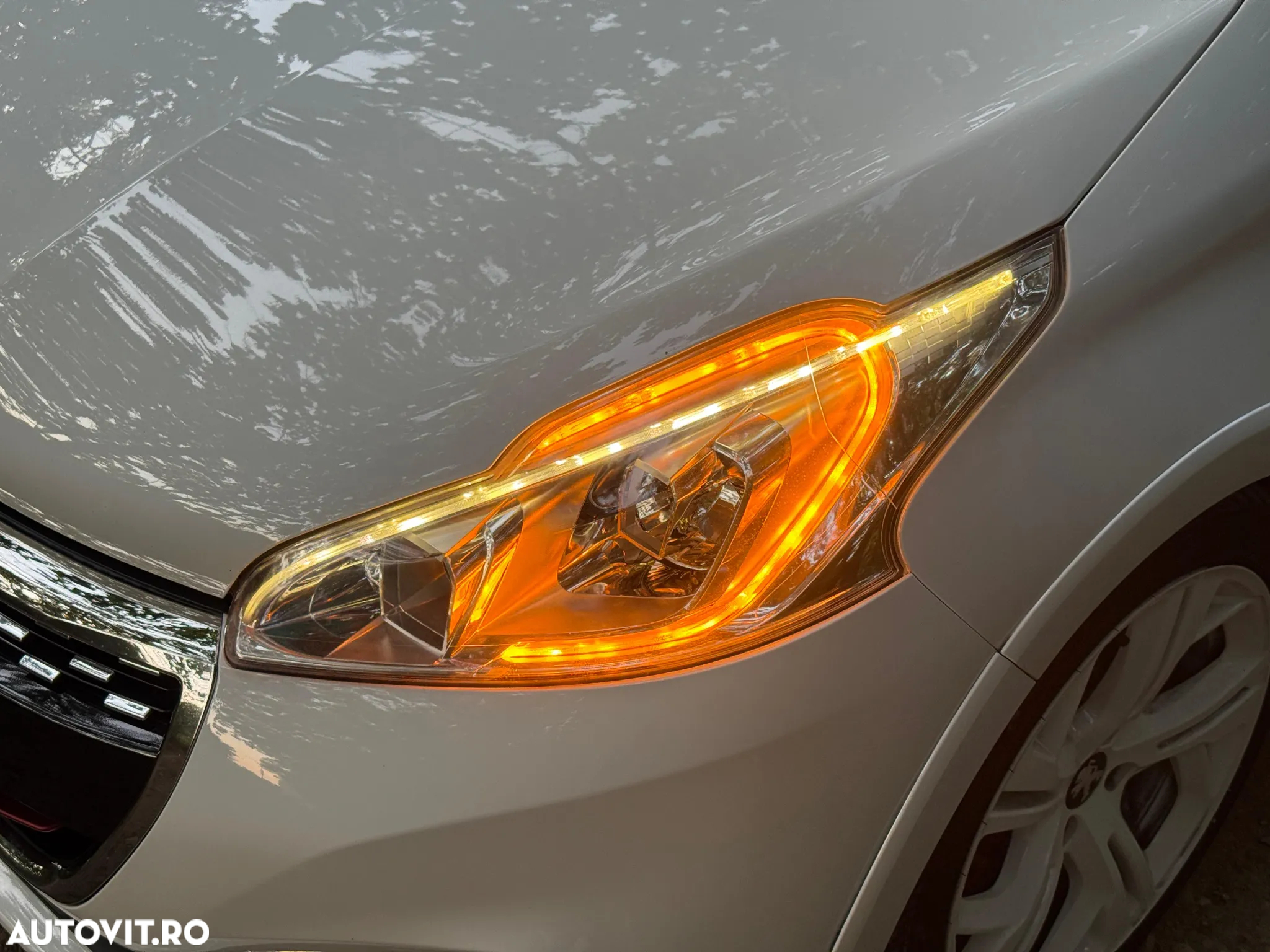 Peugeot 208 GTi 1.6 L THP - 7