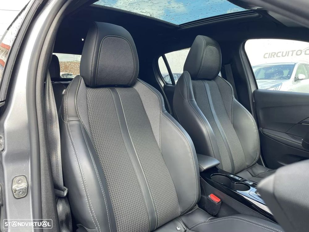 Peugeot e-208 50 kWh GT - 40