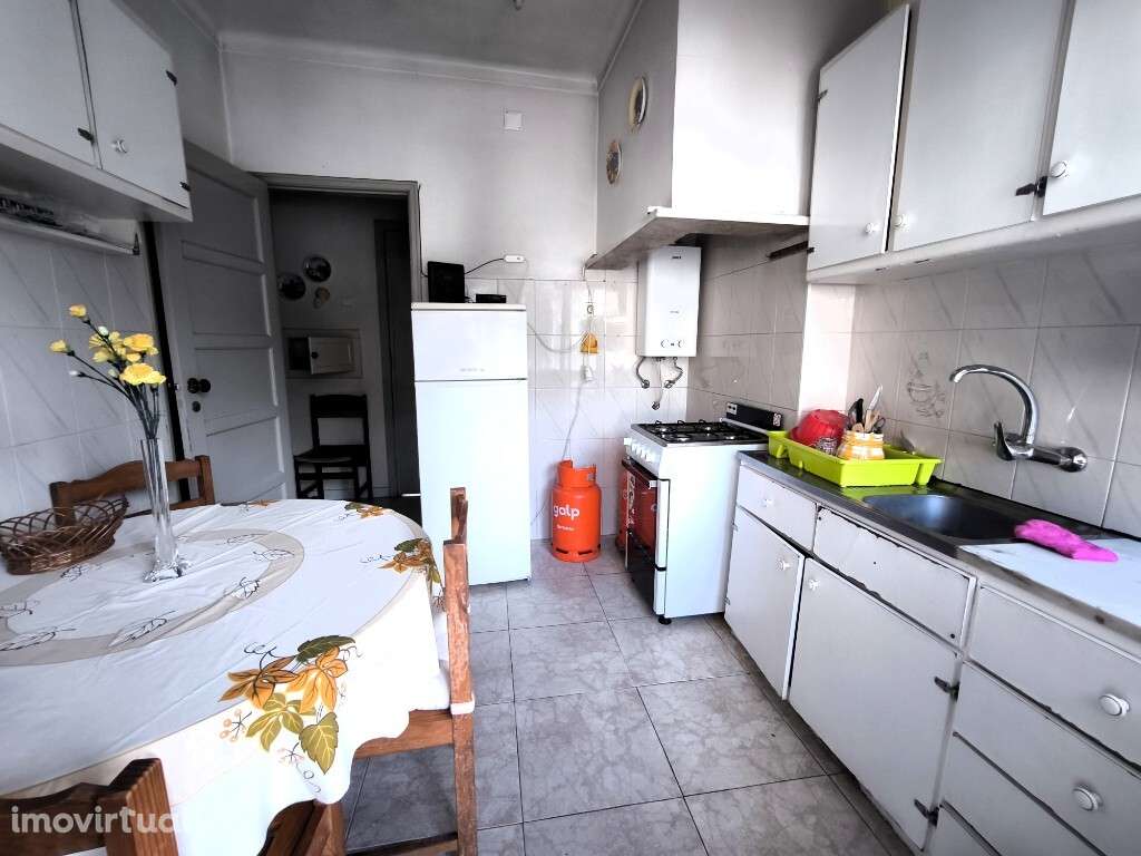 Apartamento T2 na Vila de Sesimbra - Grande imagem: 2/8