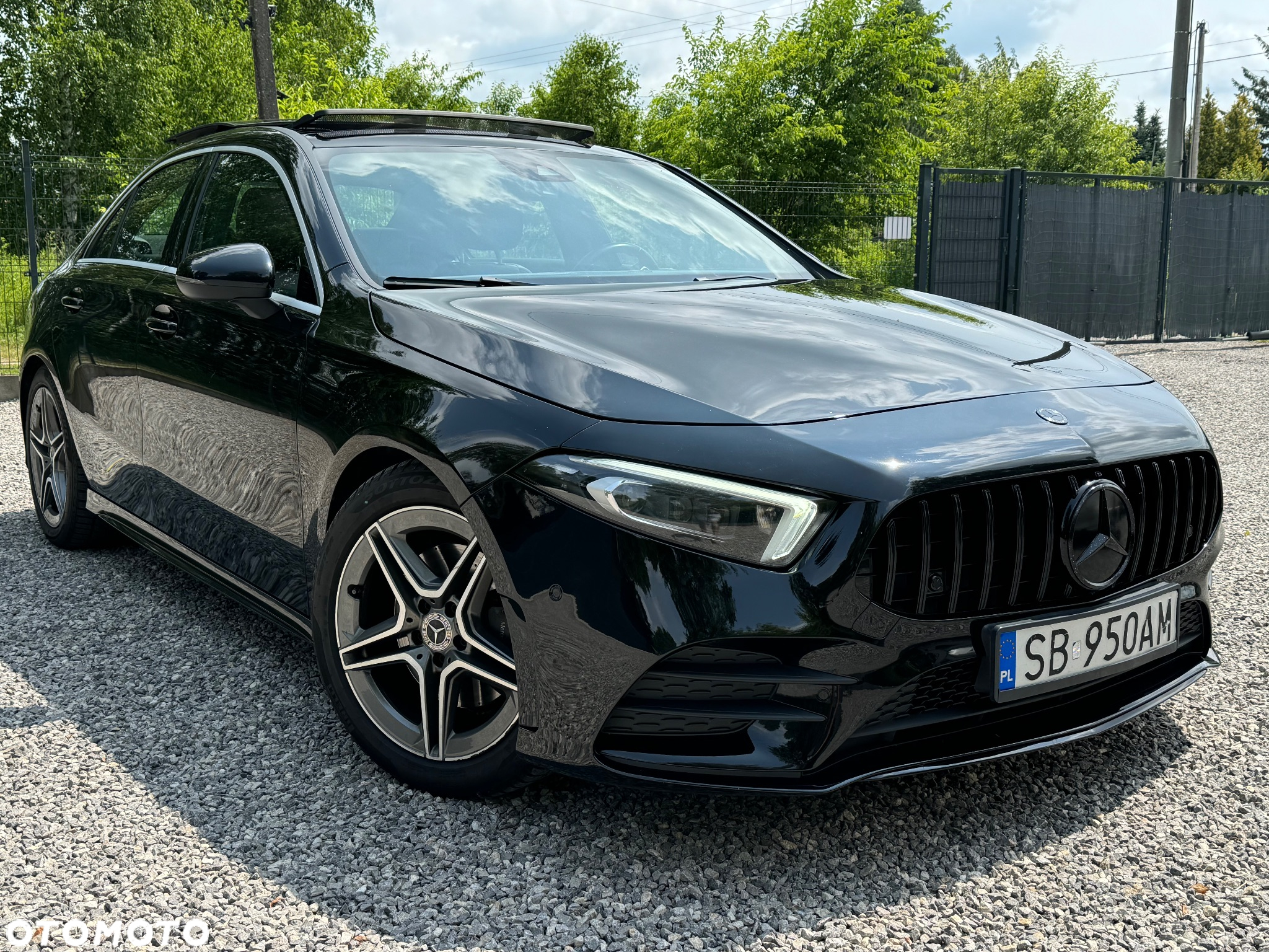 Mercedes-Benz Klasa A 220 4-Matic AMG Line 7G-DCT - 26