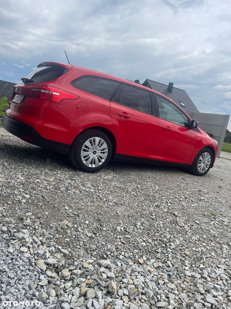 Ford Focus 1.5 TDCi Trend - 4