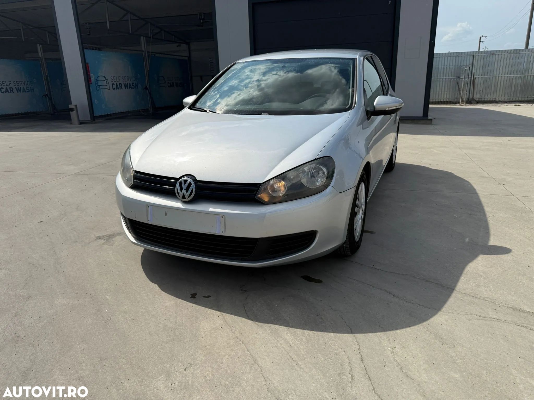 Volkswagen Golf 1.6 TDI BlueMotion Technology Comfortline - 1