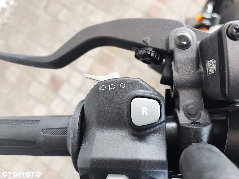 BMW CE 02 - 30