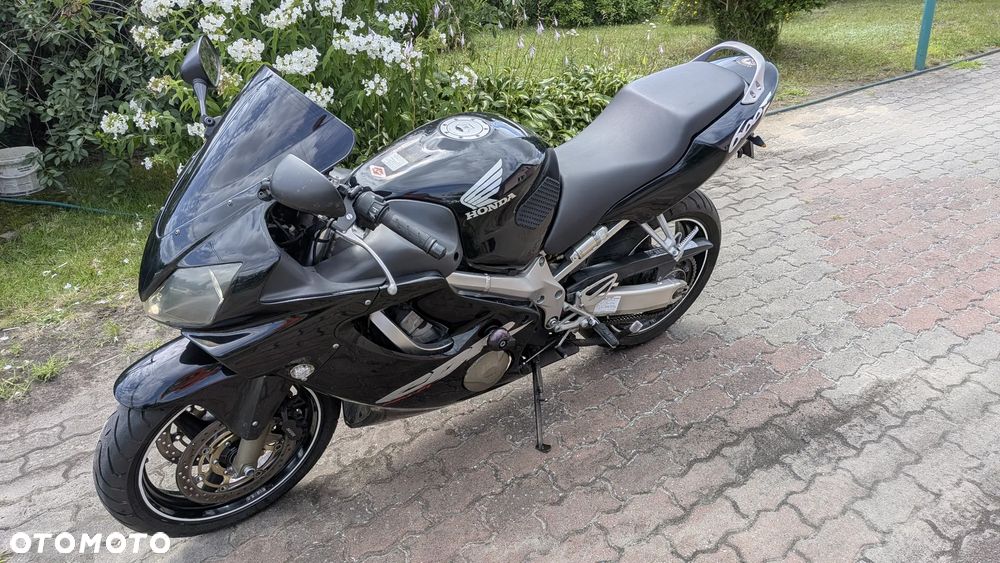 Honda CBR - 14