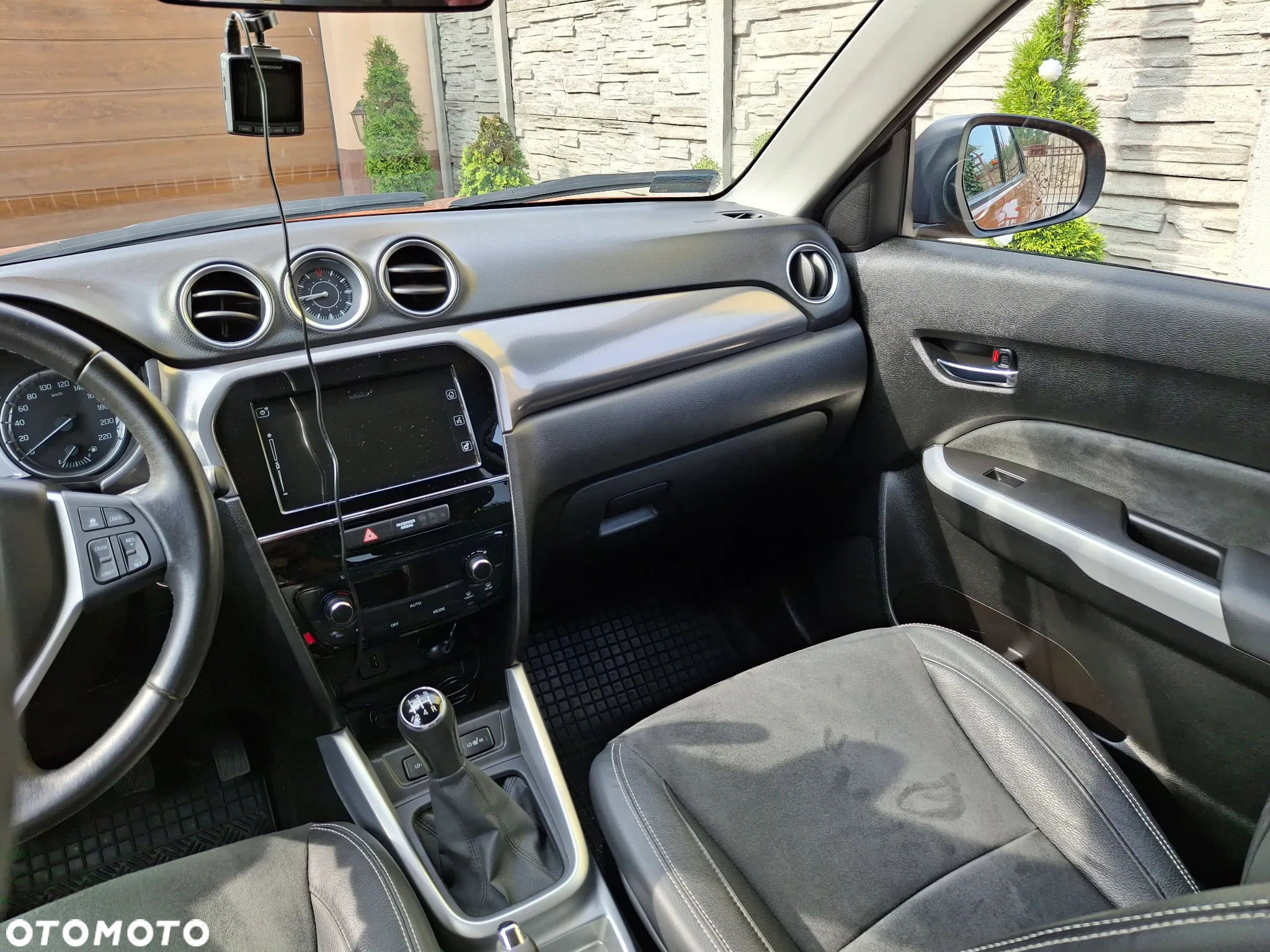 Suzuki Vitara - 8