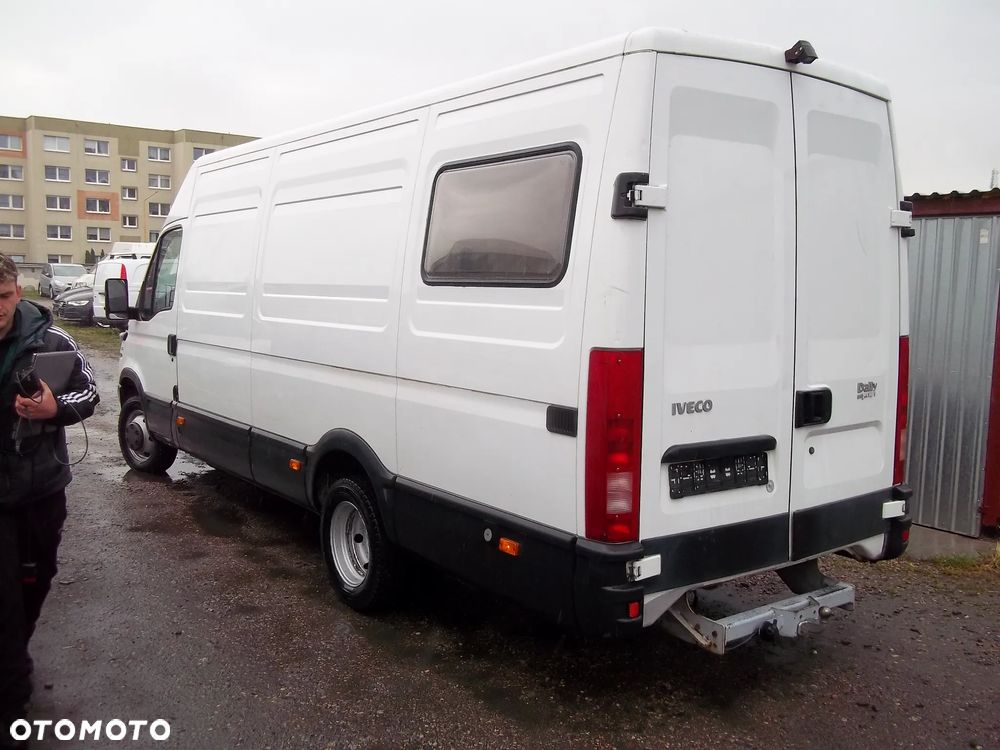 Iveco Daily 35C15 - 3
