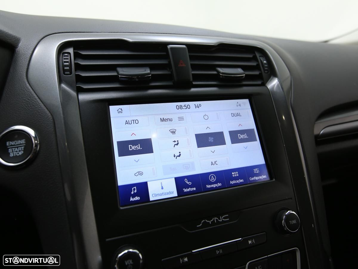 Ford Mondeo SW 2.0 HEV Titanium - 23