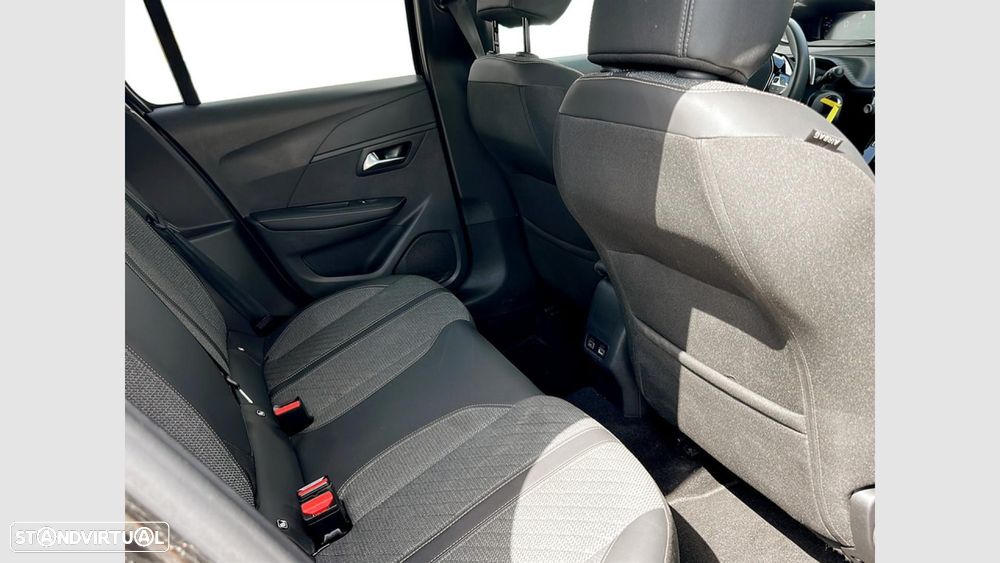 Peugeot 208 1.2 Hybrid Allure e-DCS6 - 18