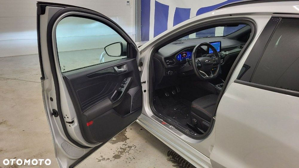 Ford Focus - 11