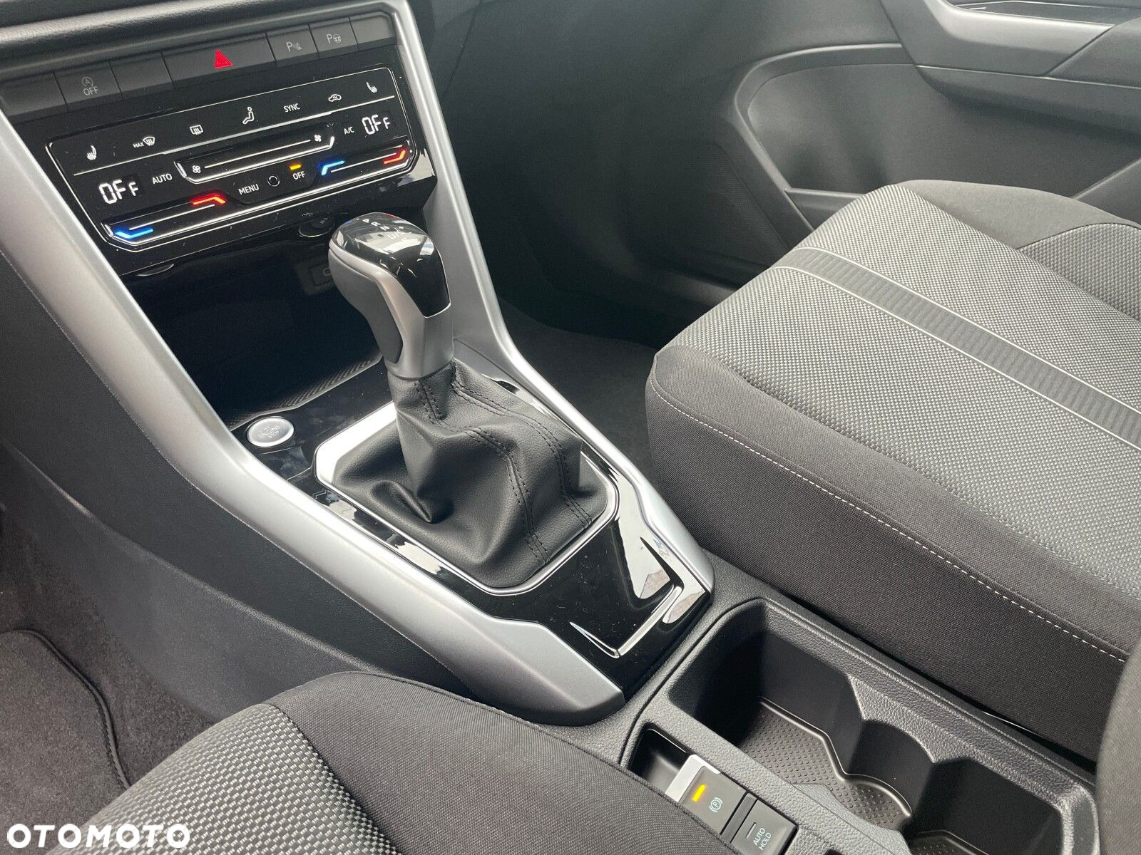 Volkswagen T-Roc 1.5 TSI Life Plus DSG - 22