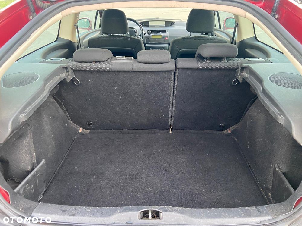 Citroën C4 1.6 16V X - 14