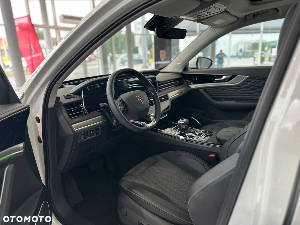 Hongqi HS5 - 11