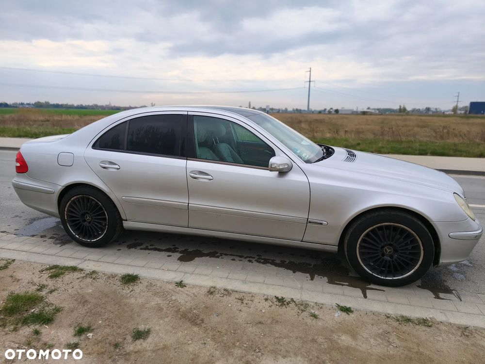 Mercedes-Benz Klasa E 200 Kompressor Automatik Elegance - 11