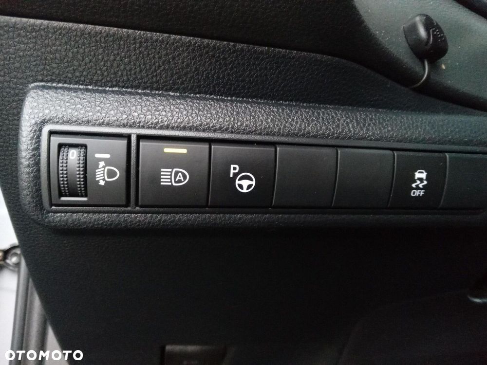 Toyota Corolla - 16