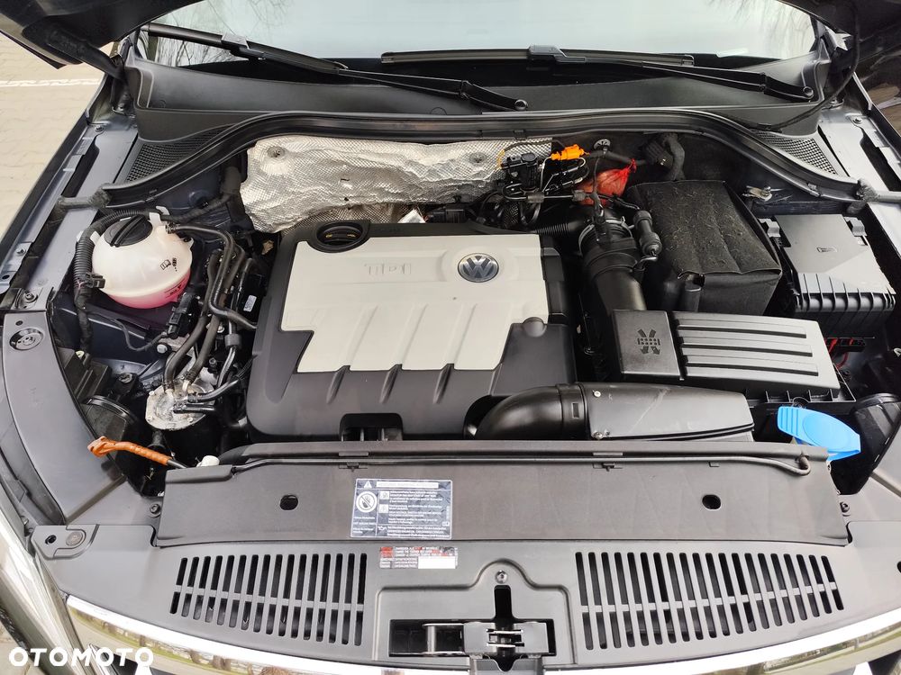 Volkswagen Tiguan - 31