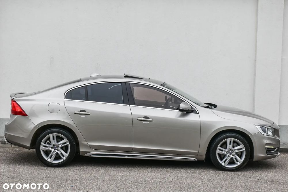 Volvo S60 2.5 T5 - 17