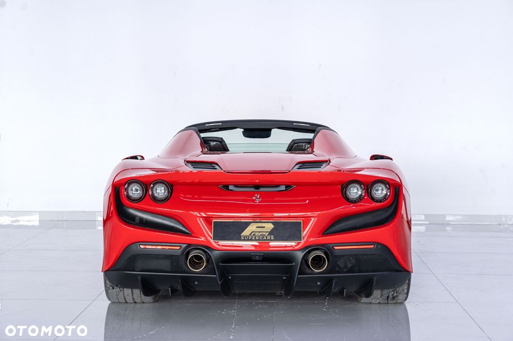 Ferrari F8 Spider 2022
