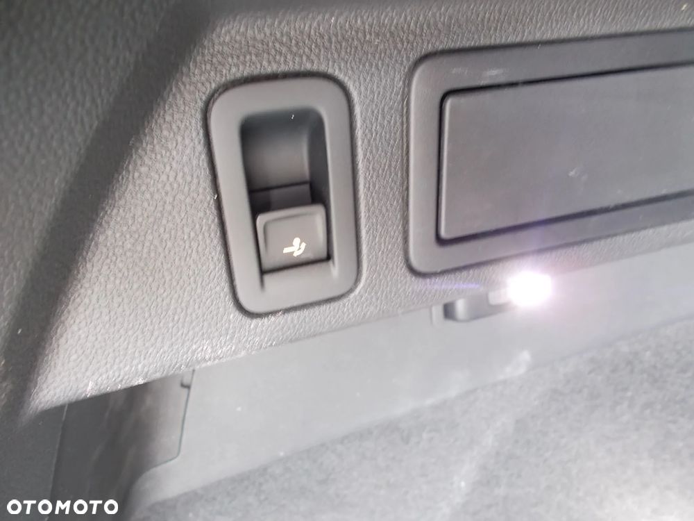 Volkswagen Tiguan 2.0 TDI SCR DSG - 9