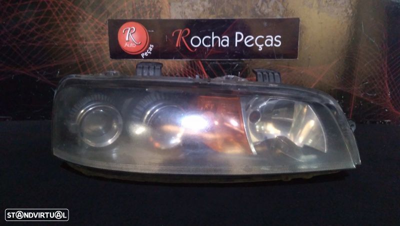 Ótica Dto Fiat Punto (188_) - 1