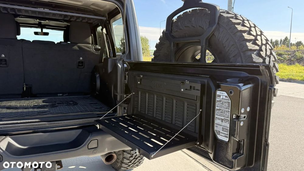 Jeep Wrangler - 20