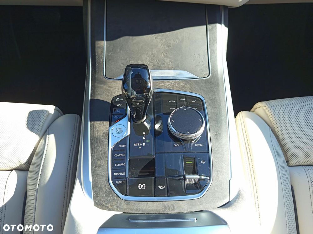 BMW X7 - 20