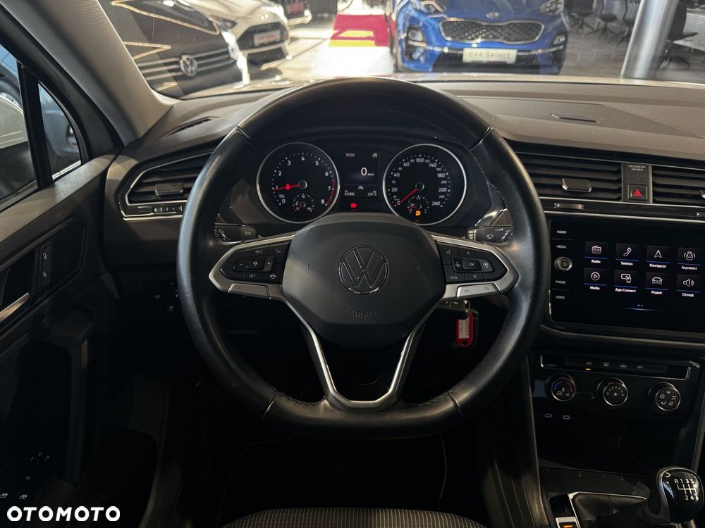 Volkswagen Tiguan - 19