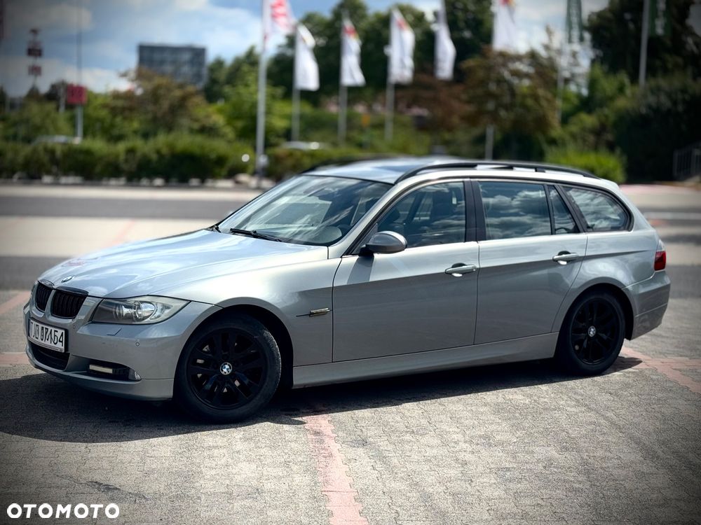 BMW Seria 3 318i - 5