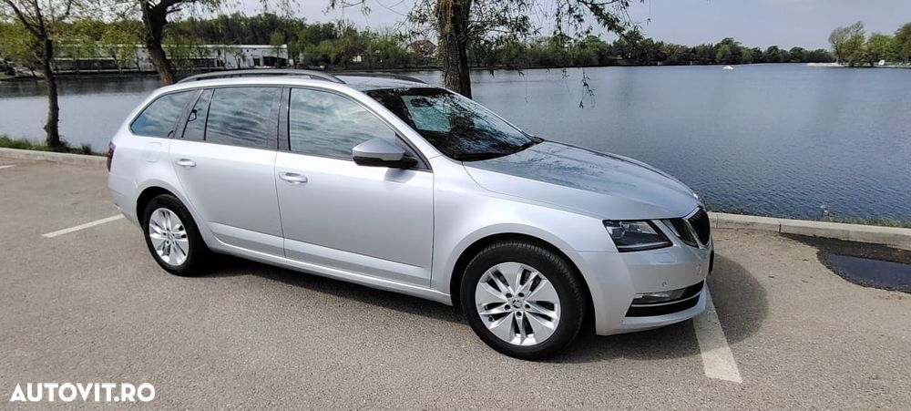 Skoda Octavia 2.0 TDI 4X4 DSG Style - 9