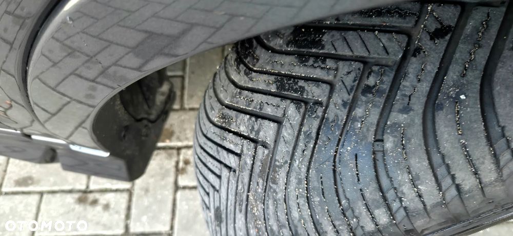 Ford Kuga 1.5 EcoBoost 2x4 Titanium - 26