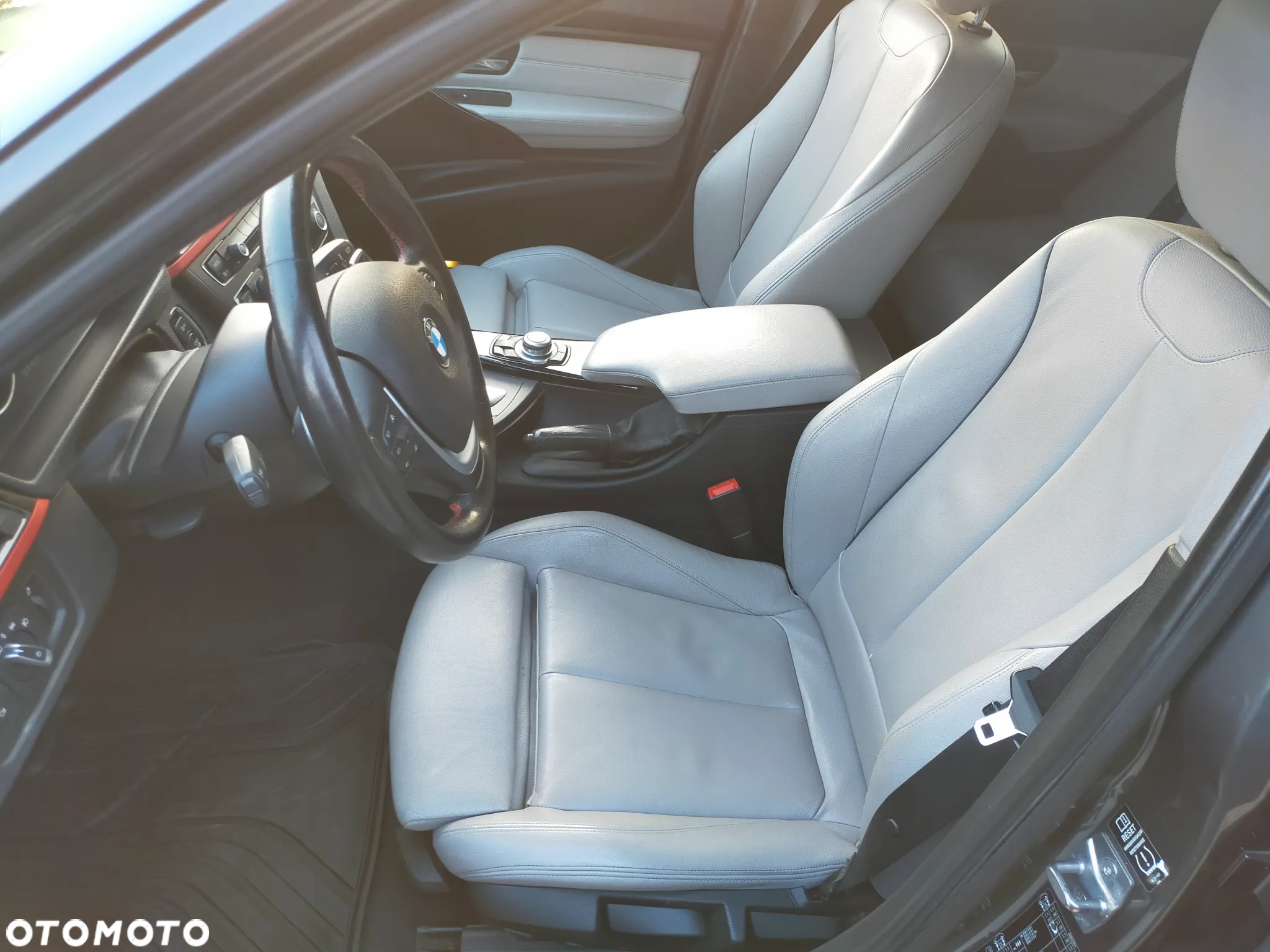 BMW Seria 3 330d Sport Line - 16
