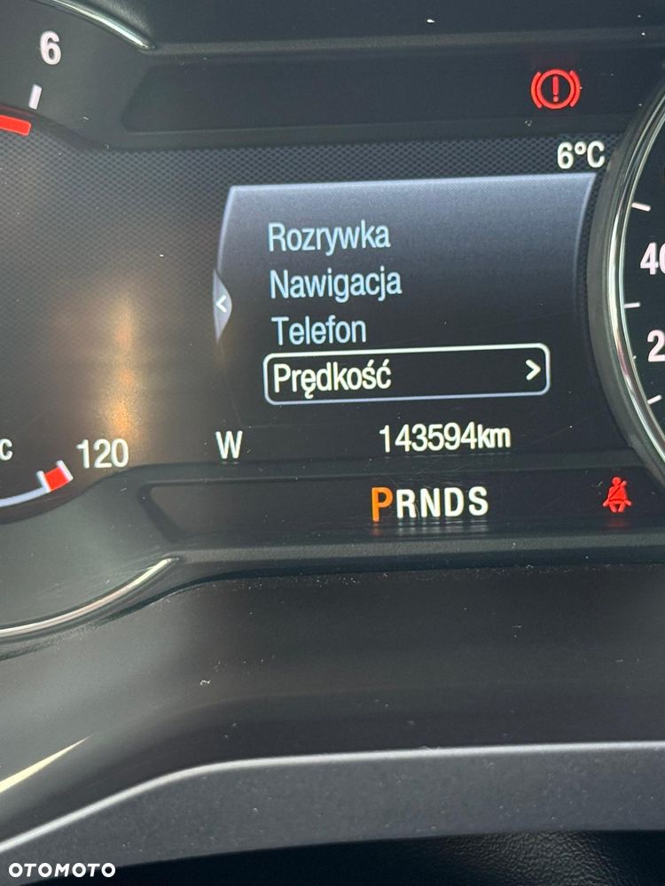 Ford S-Max 2.0 EcoBlue Titanium - 24