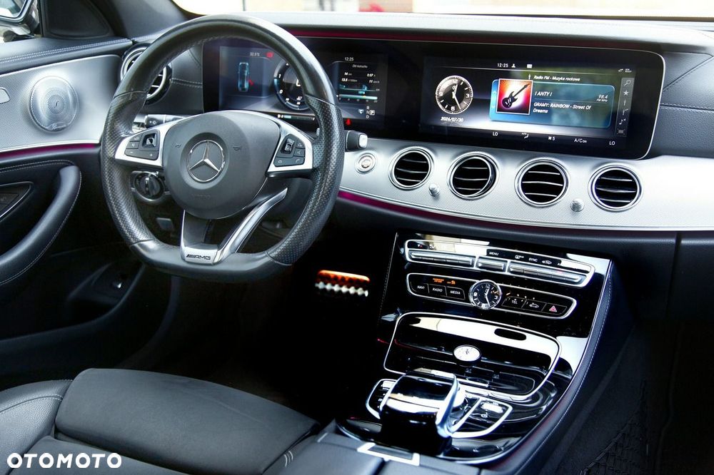 Mercedes-Benz Klasa E 220 d 9G-TRONIC AMG Line - 13