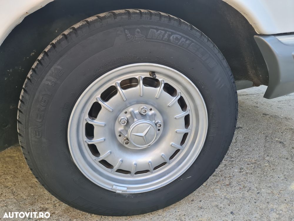Mercedes-Benz W126 - 15