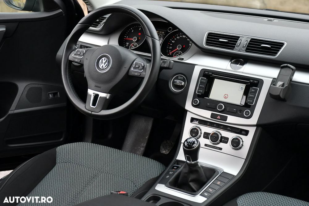 Volkswagen Passat Variant 1.6 TDI BlueMotion Technology Business Edition - 6