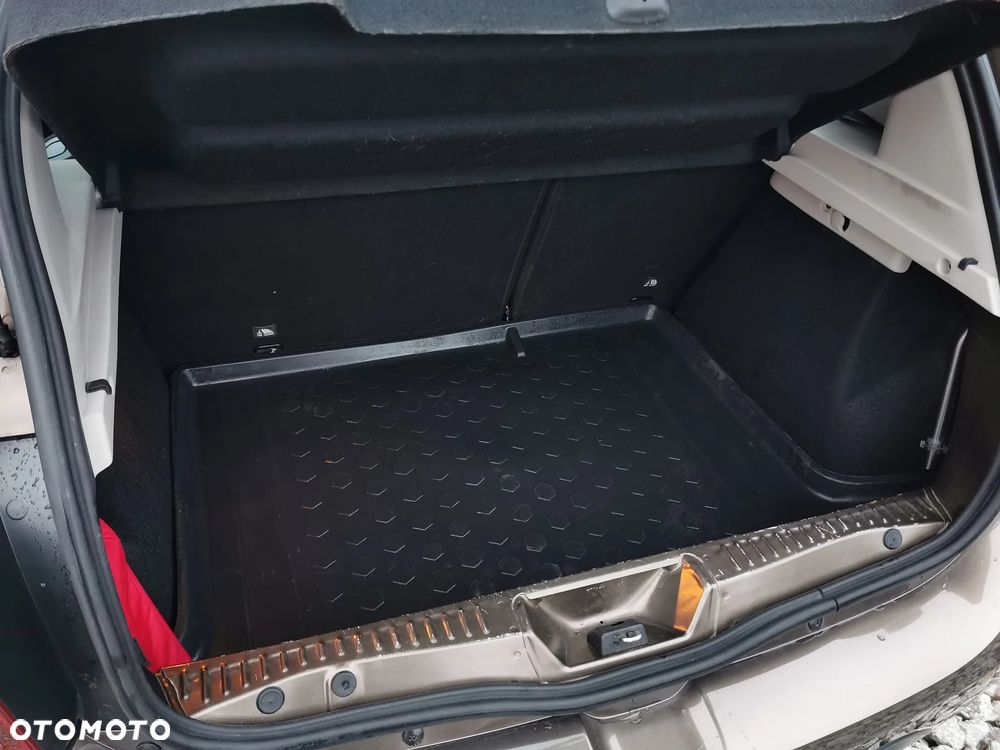 Dacia Sandero 0.9 TCe Techroad S&S - 9