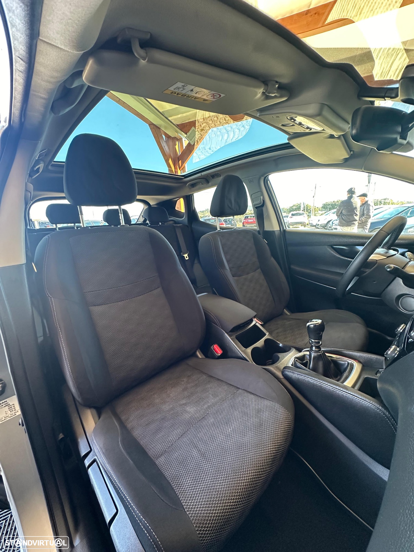 Nissan Qashqai 1.5 dCi N-Connecta 18 RS+PS - 6