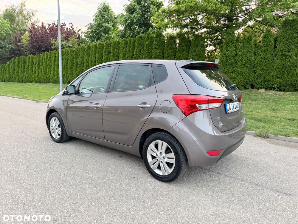 Hyundai ix20 - 24