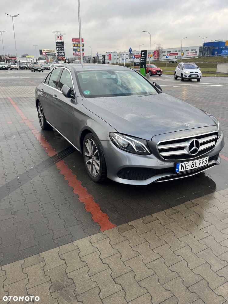 Mercedes-Benz Klasa E 200 9G-TRONIC - 2