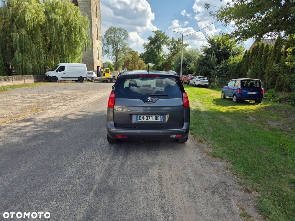 Peugeot 5008 HDI 150 Allure - 8