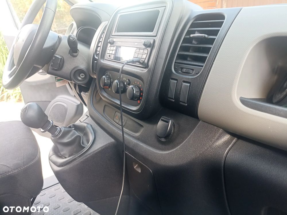 Renault Traffic 3 - 11