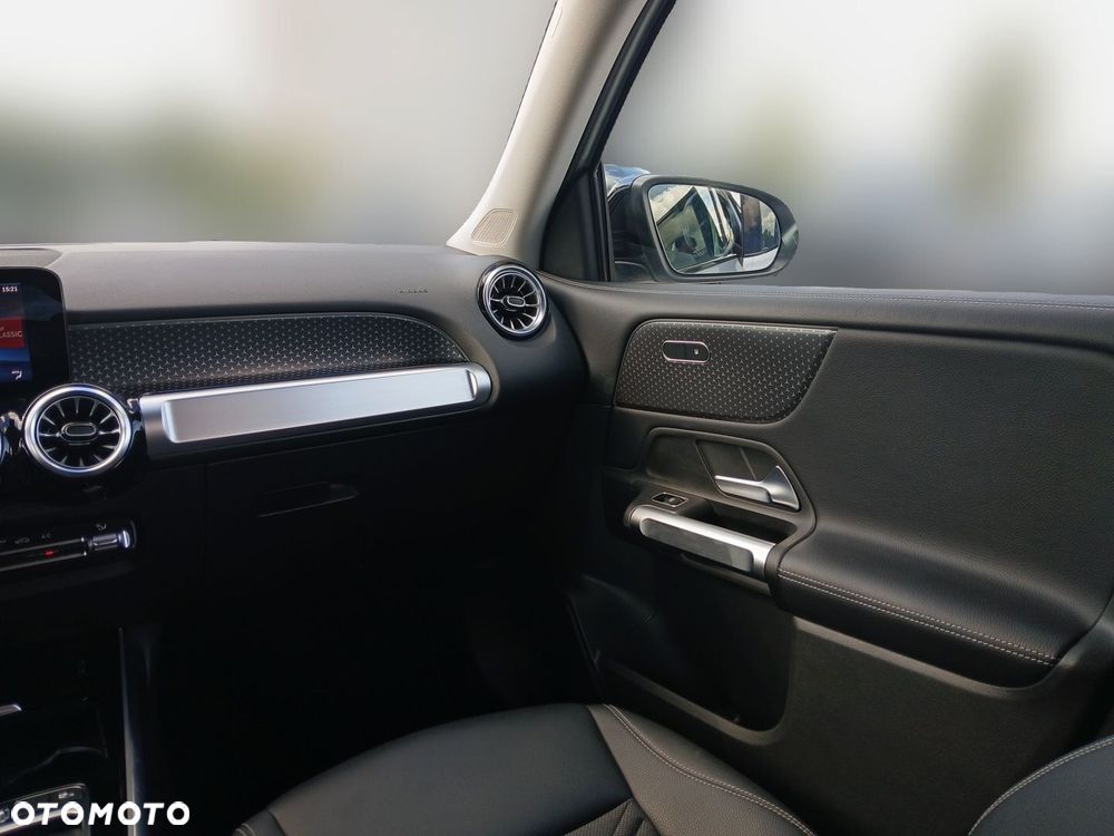 Mercedes-Benz GLB 200 Progressive 7G-DCT - 18