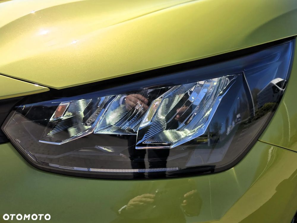 Peugeot 208 1.2 mHEV Allure - 11