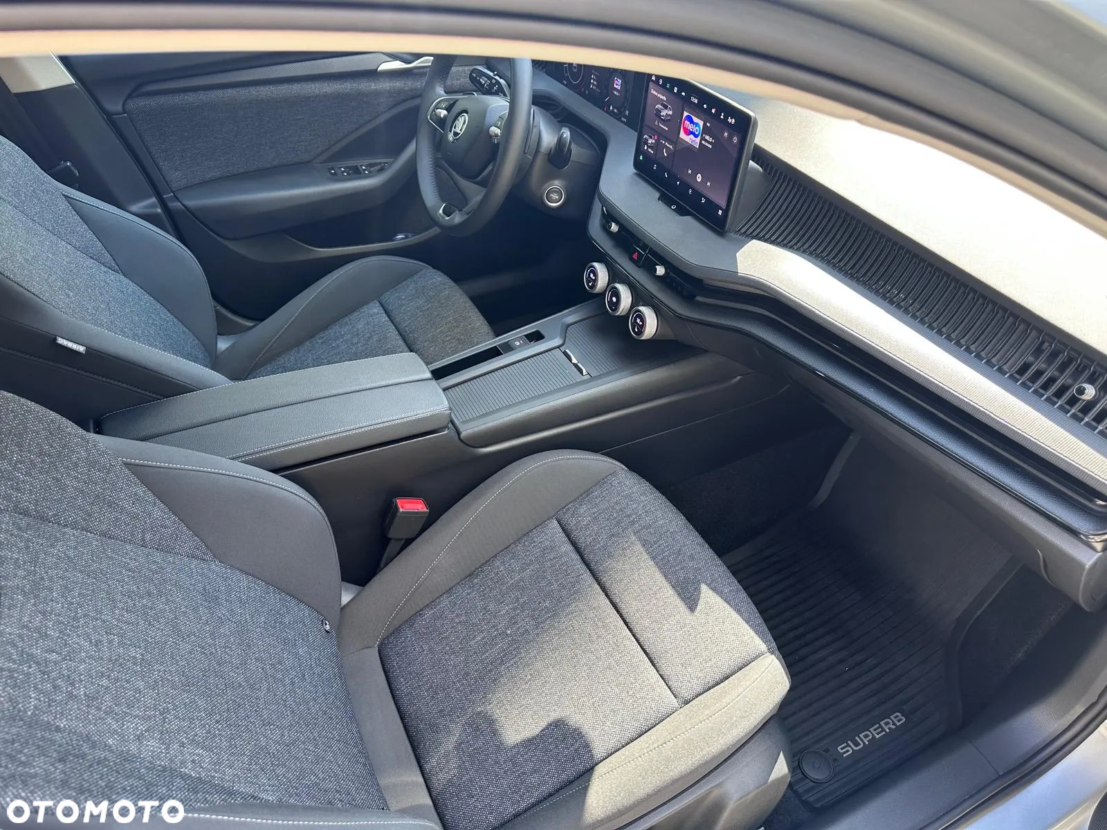 Skoda Superb 2.0 TDI SCR Essence DSG - 11